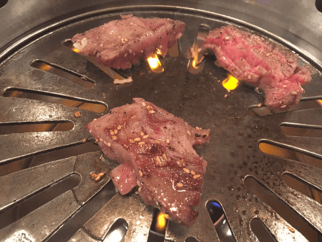 善行　焼肉　松の実